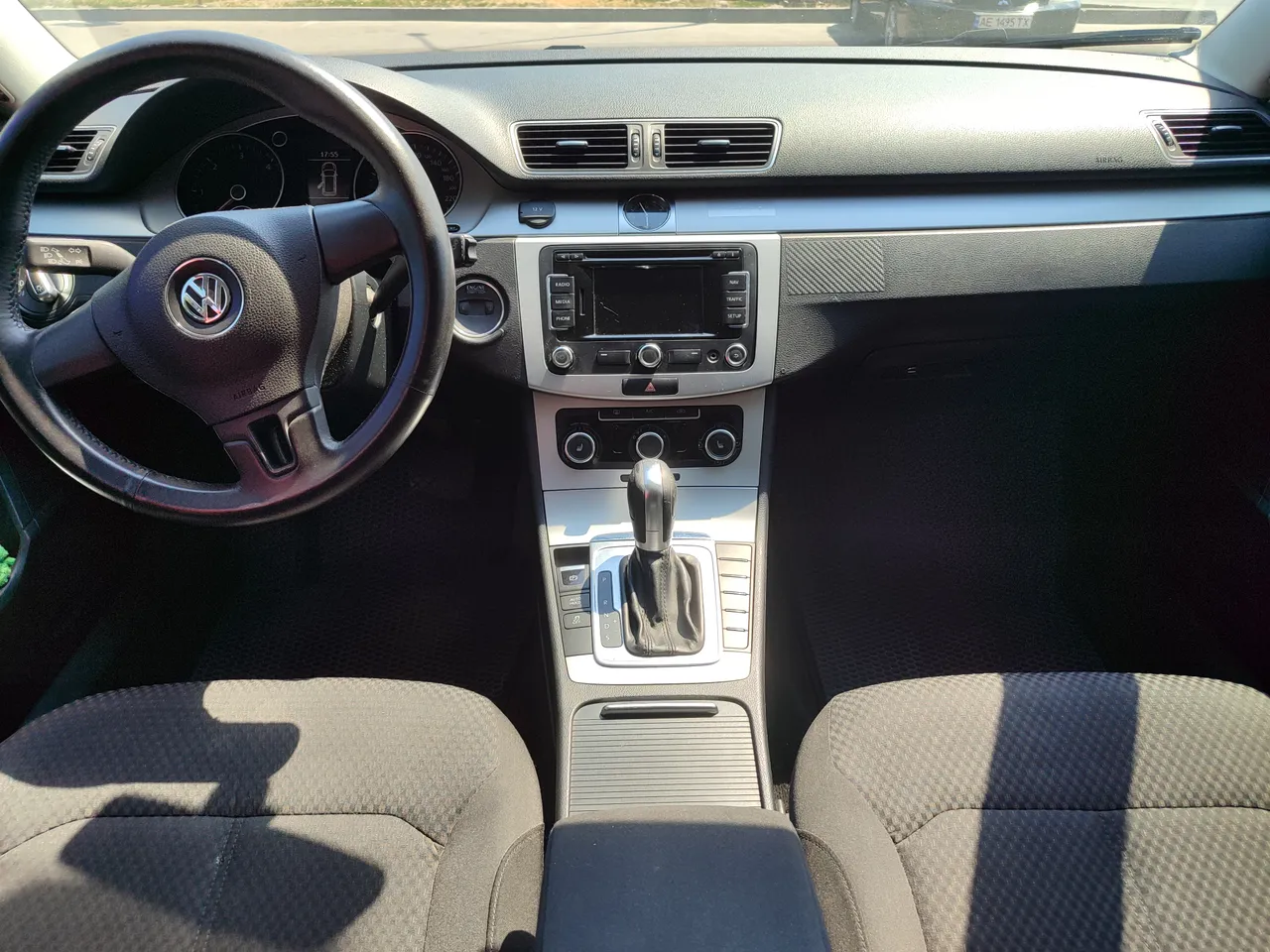 Volkswagen Passat - фото 3