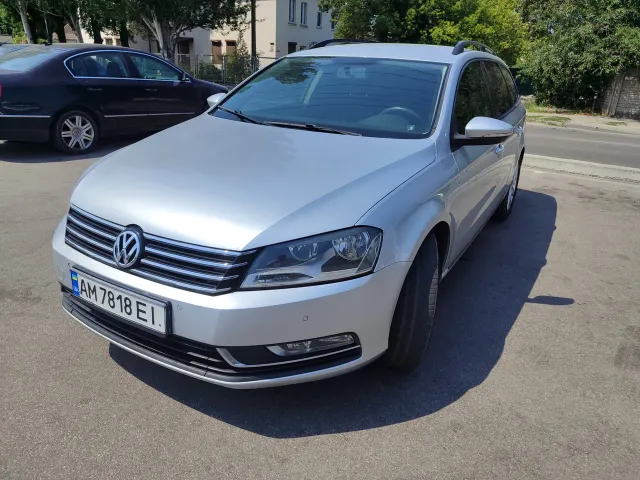 Volkswagen Passat - фото 2