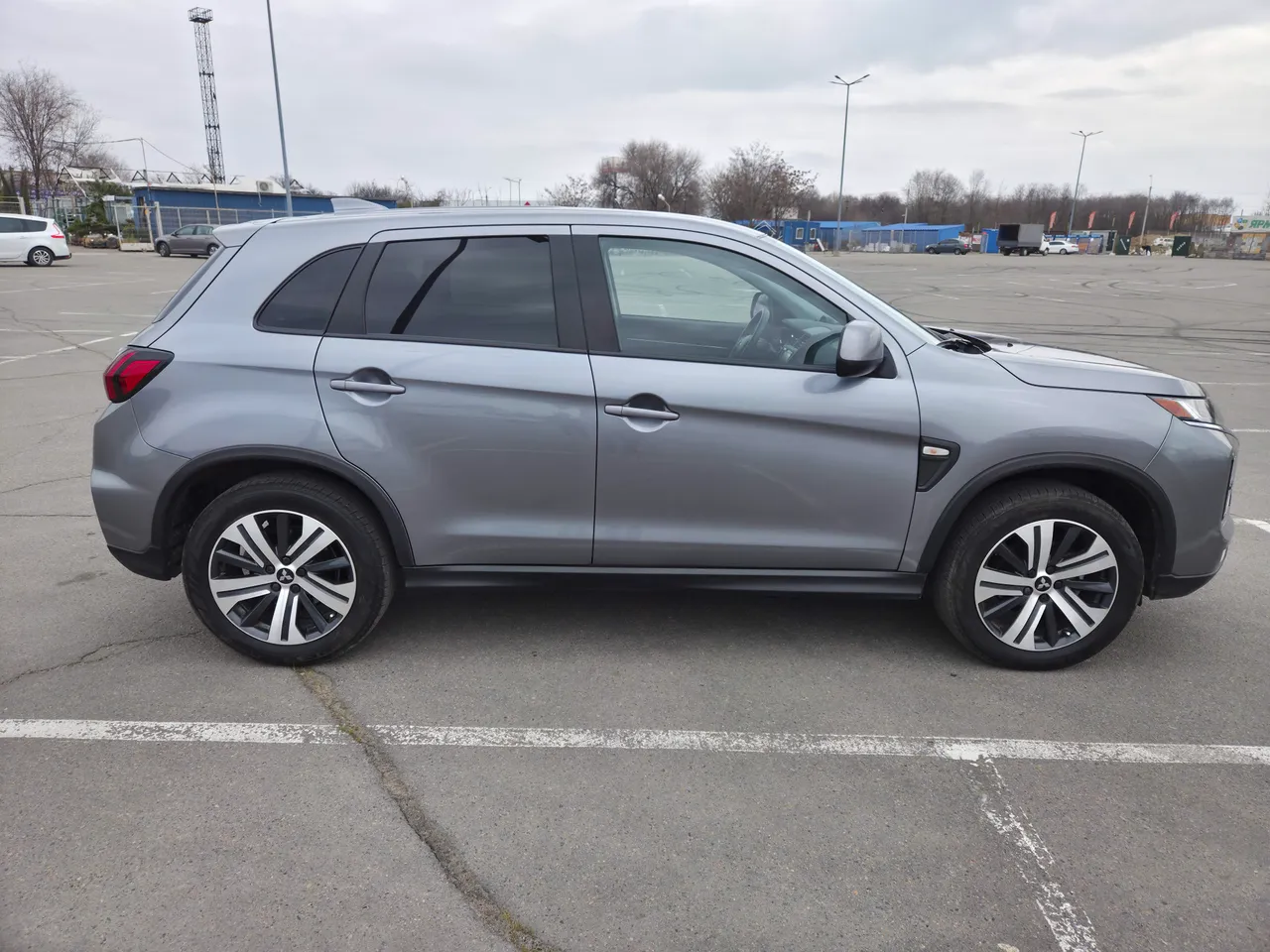 Mitsubishi Outlander Sport - фото 4