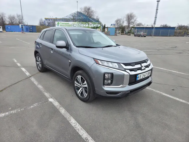 Mitsubishi Outlander Sport - фото 1