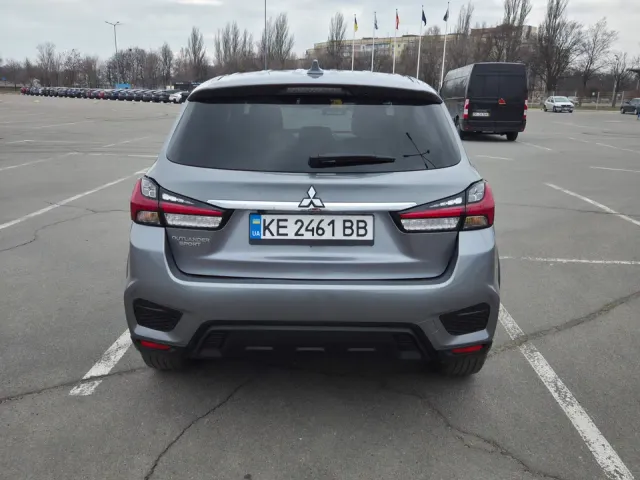 Mitsubishi Outlander Sport - фото 2
