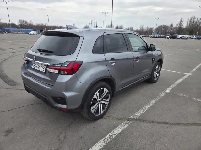 Mitsubishi Outlander Sport - фото 3