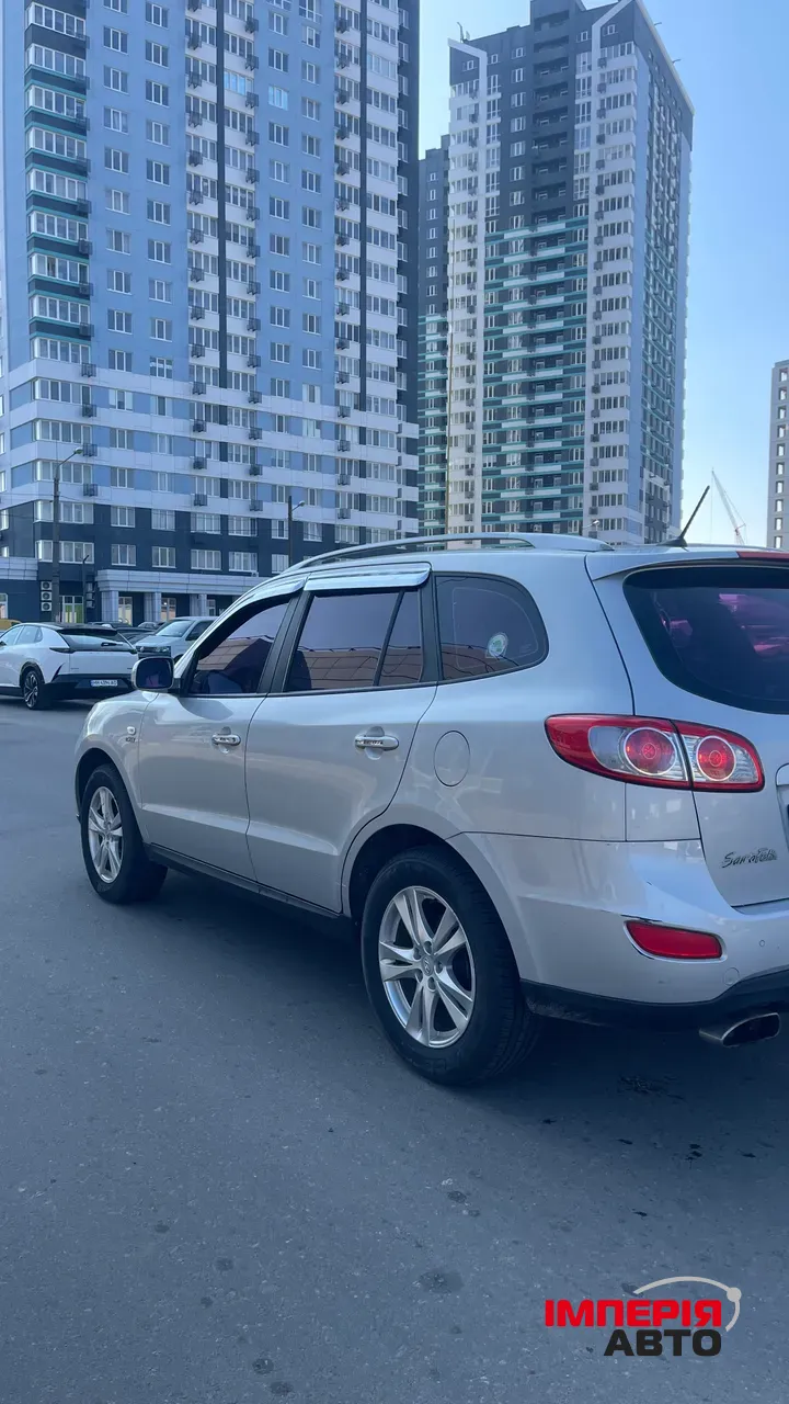 Hyundai Santa Fe - фото 4