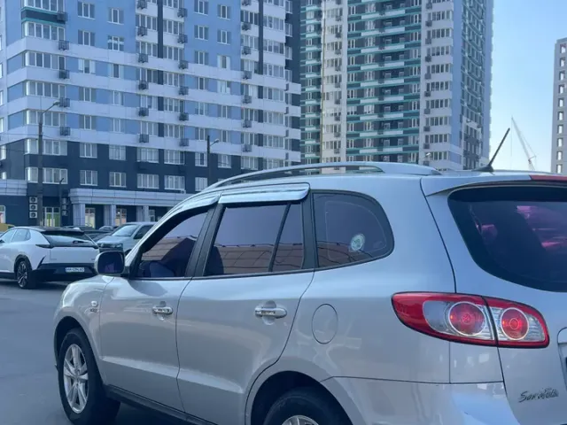 Hyundai Santa Fe - фото 4