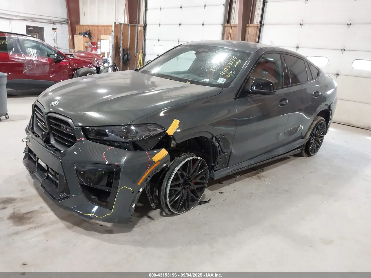 BMW X6 M - фото 7