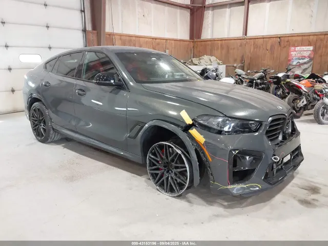 BMW X6 M - фото 1