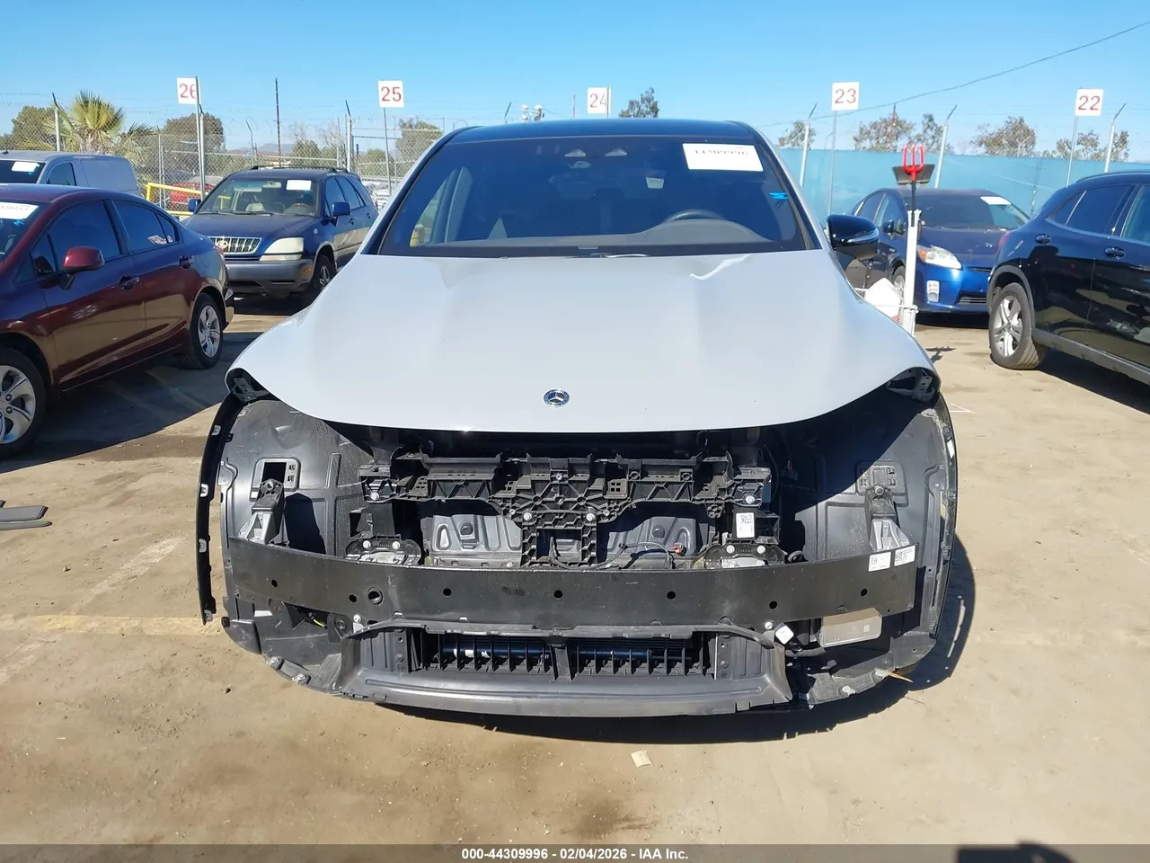 Mercedes-Benz EQS SUV - фото 2