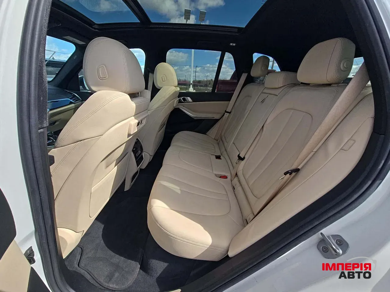 BMW X5 - фото 10