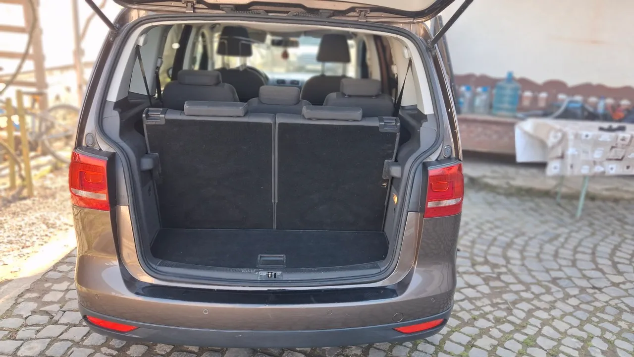 Volkswagen Touran - фото 5