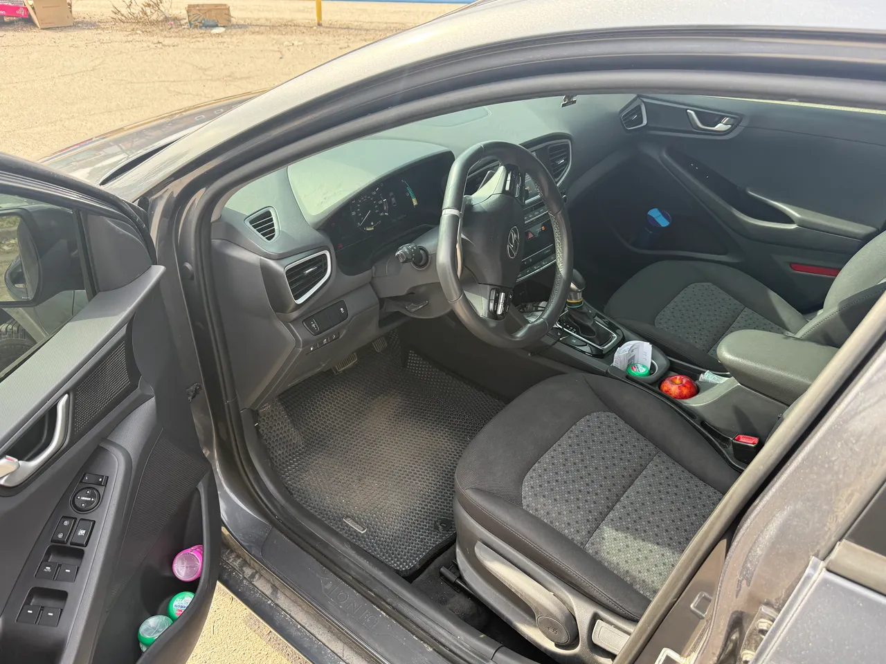 Hyundai IONIQ - фото 4