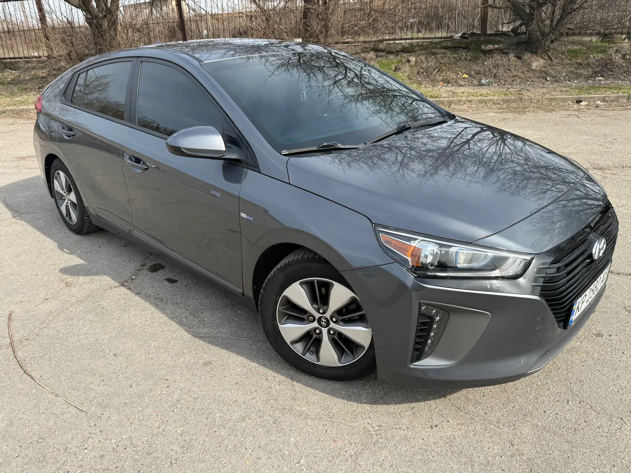Hyundai IONIQ - фото 8
