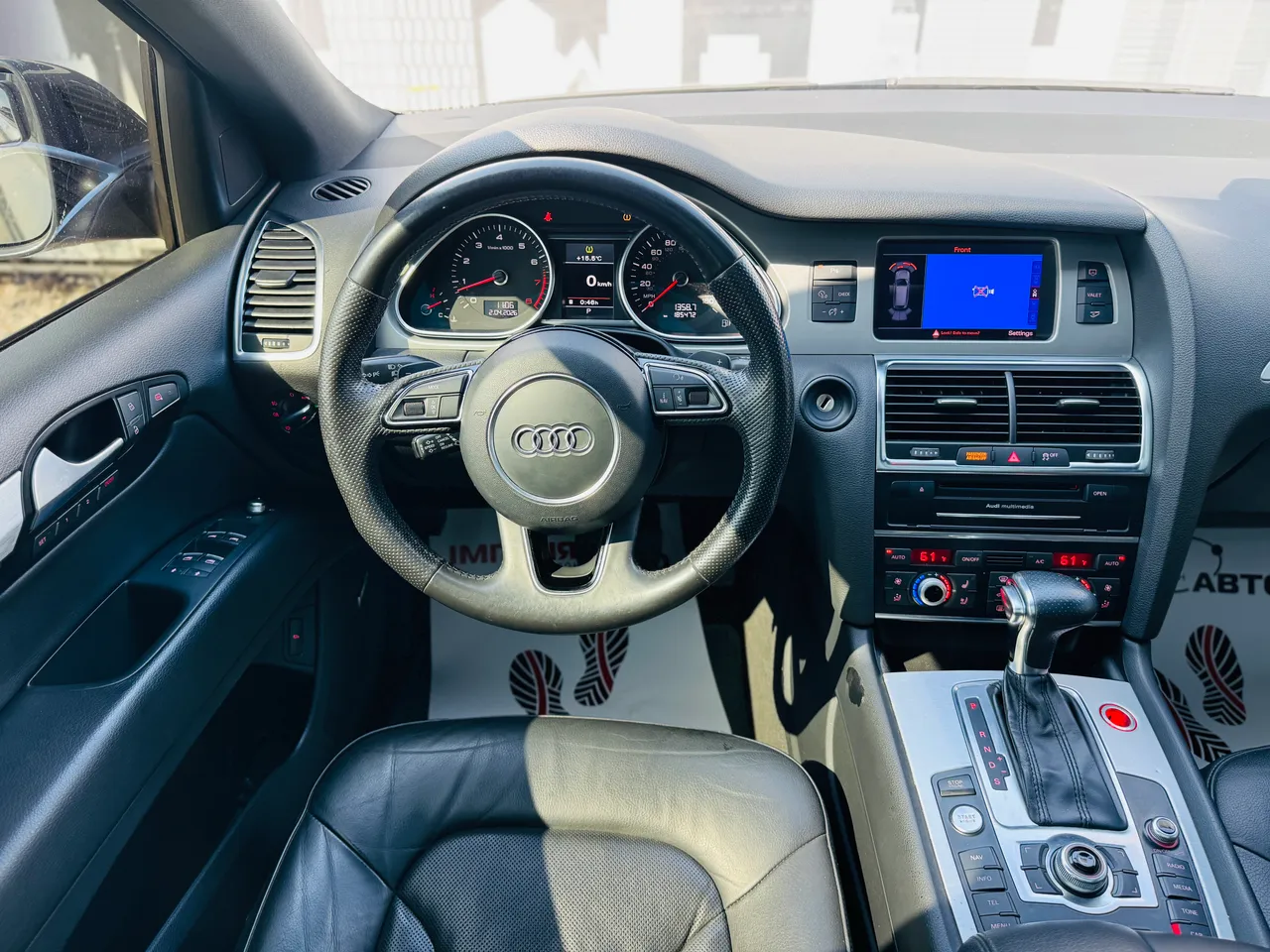 Audi Q7 - фото 10