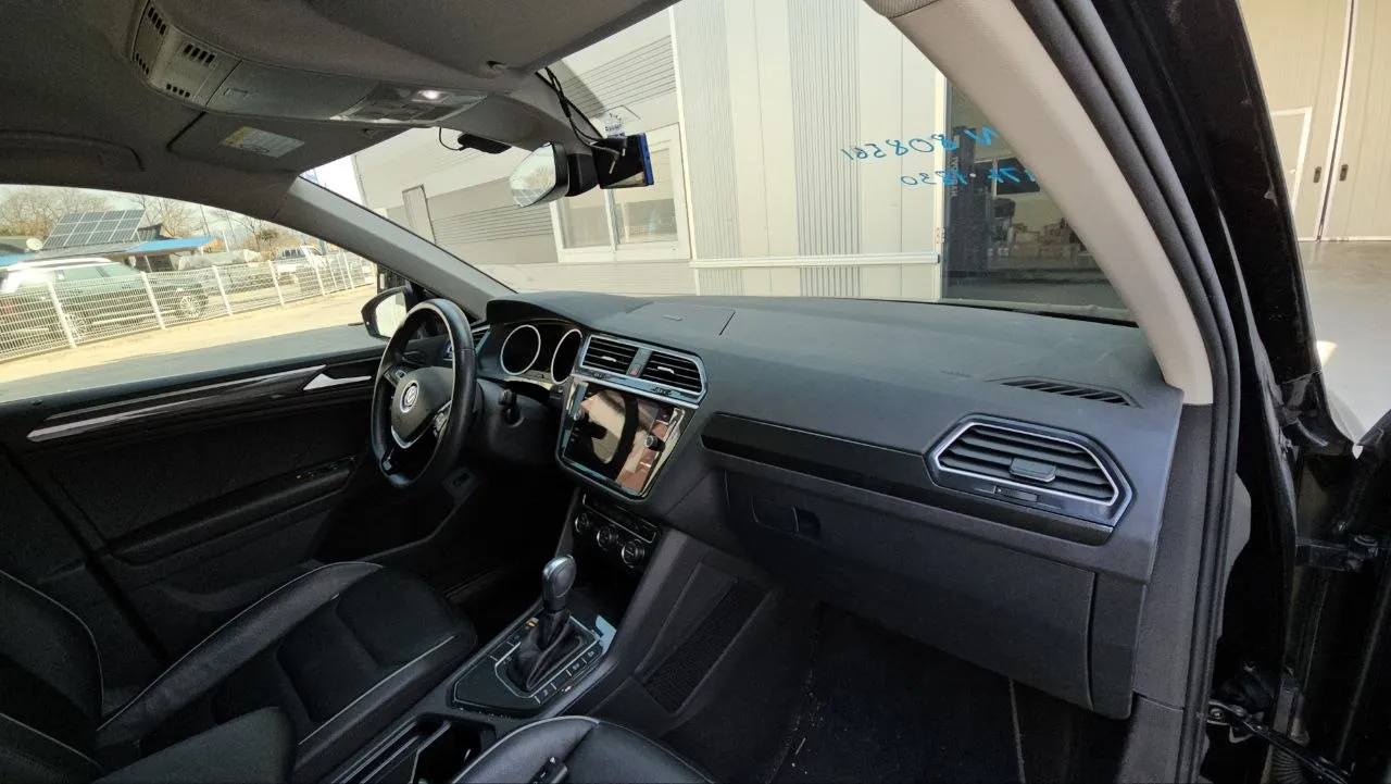 Volkswagen Tiguan - фото 8