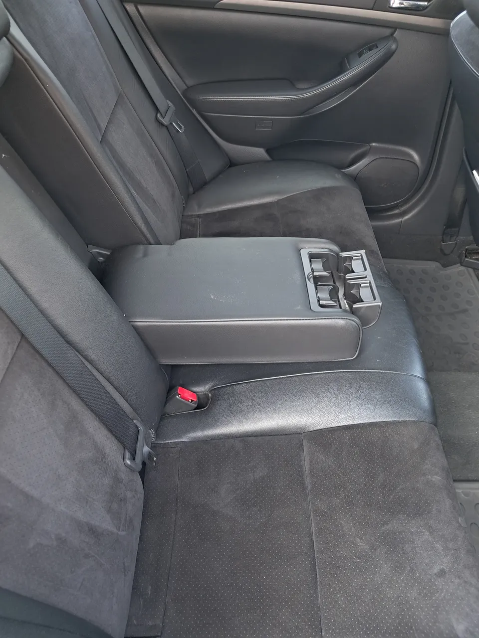 Toyota Avensis - фото 9