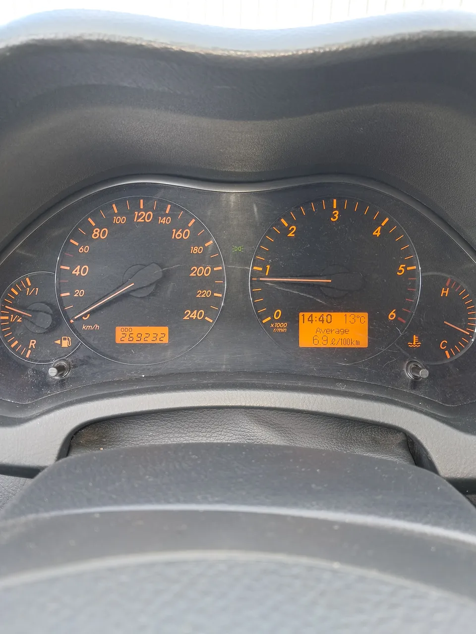 Toyota Avensis - фото 24