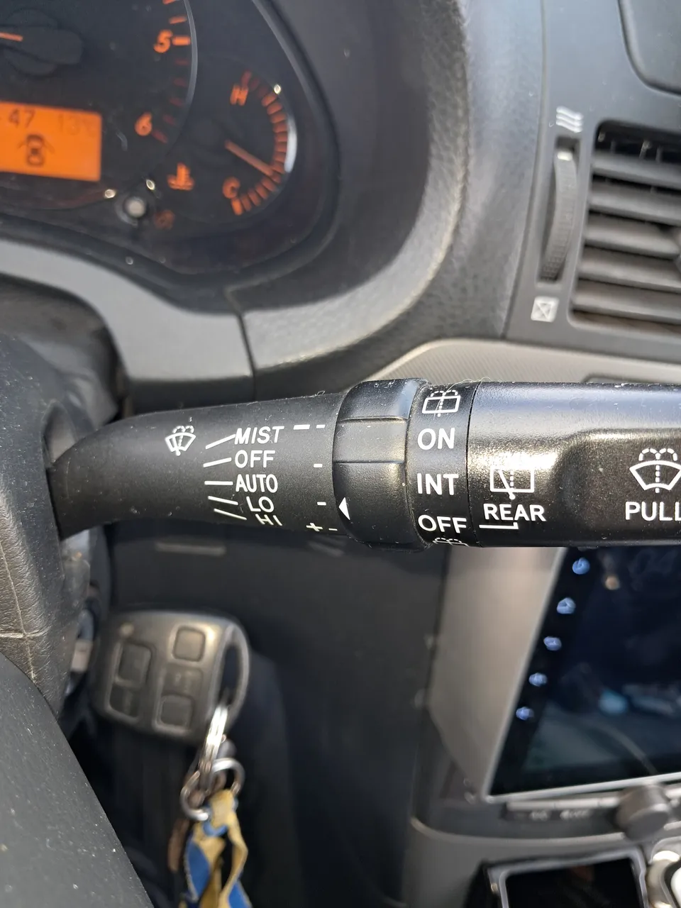 Toyota Avensis - фото 8