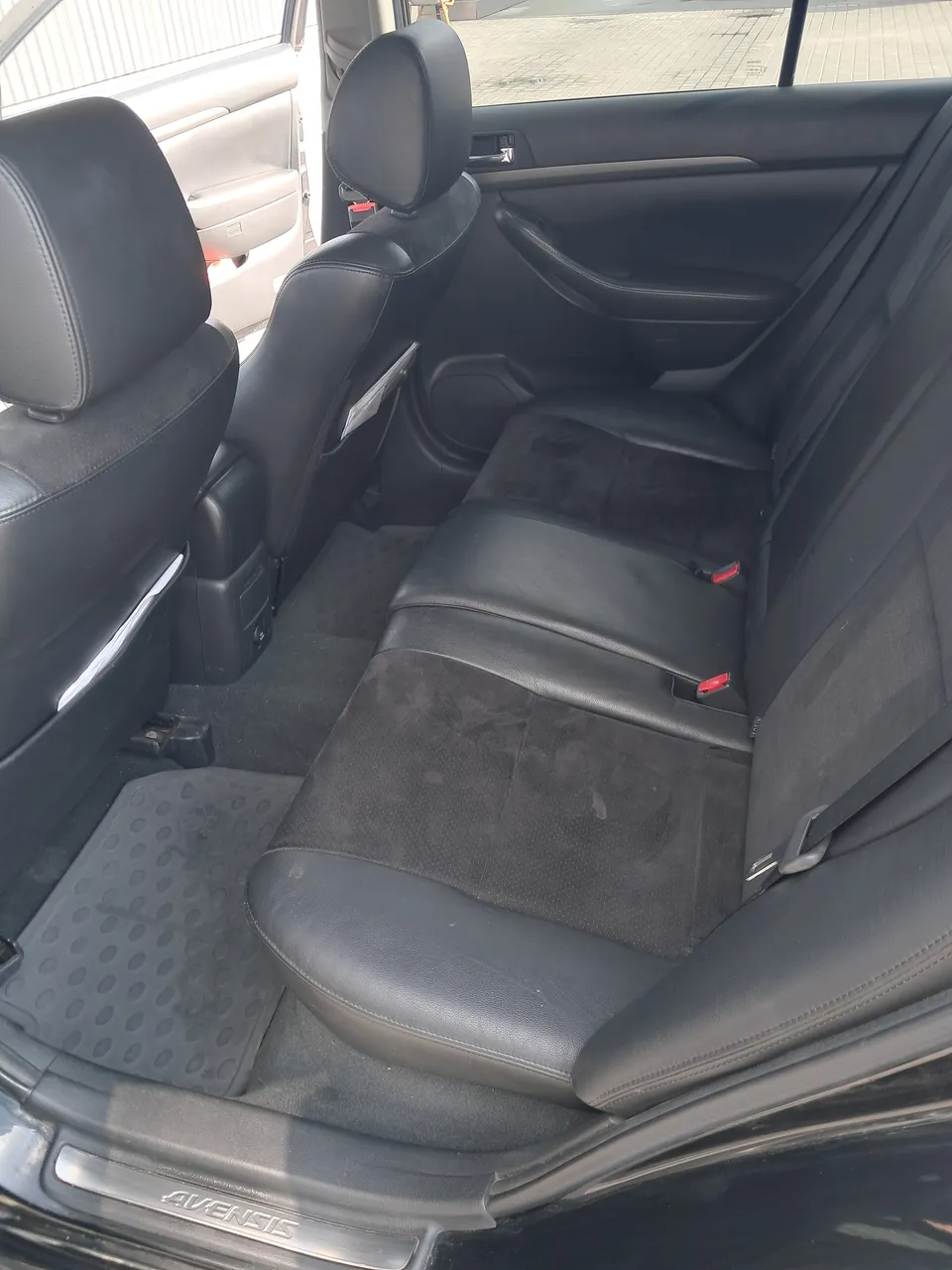 Toyota Avensis - фото 12