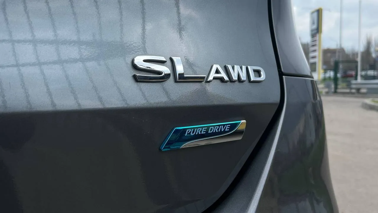 Nissan Rogue - фото 13