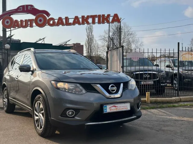 Nissan Rogue - фото 1