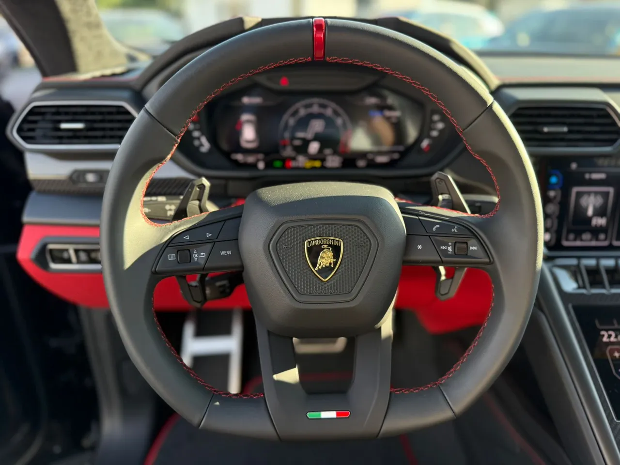 Lamborghini Urus - фото 23