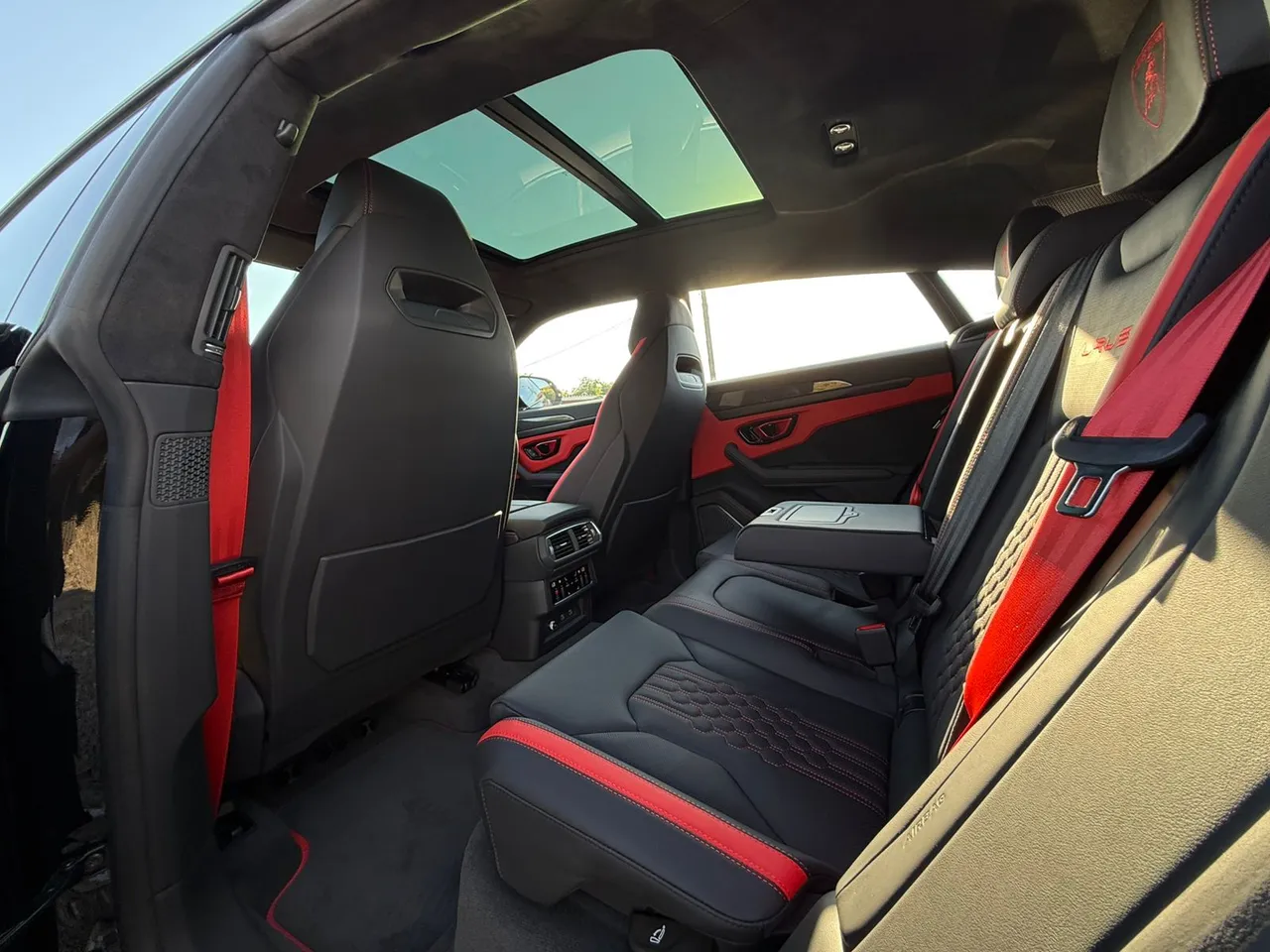 Lamborghini Urus - фото 35