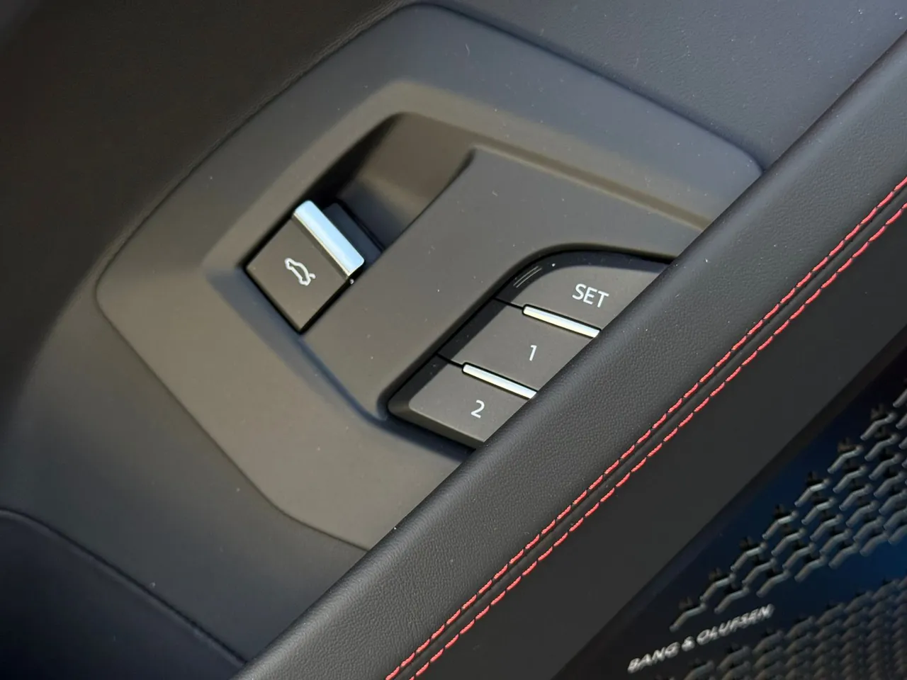 Lamborghini Urus - фото 30