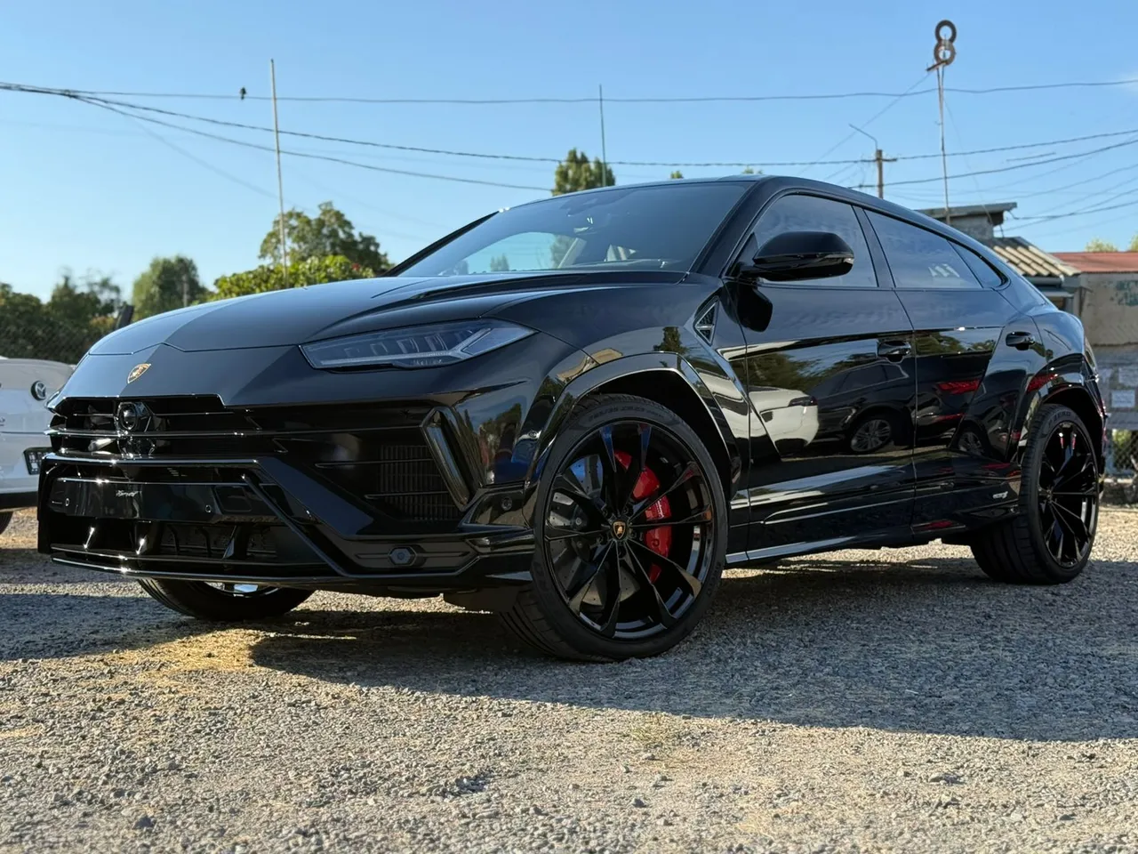 Lamborghini Urus - фото 3