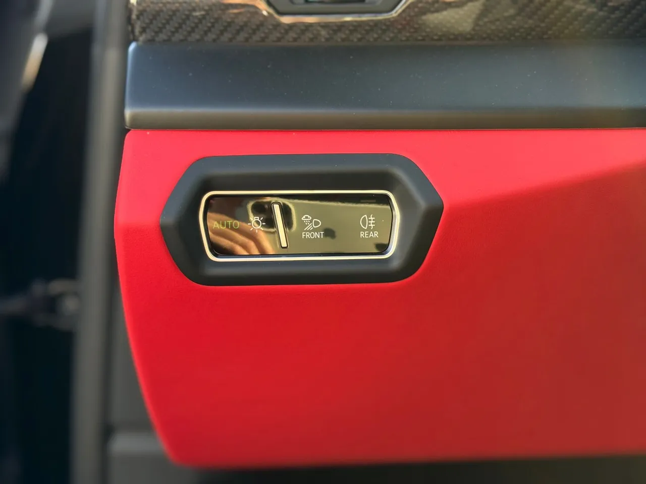 Lamborghini Urus - фото 28