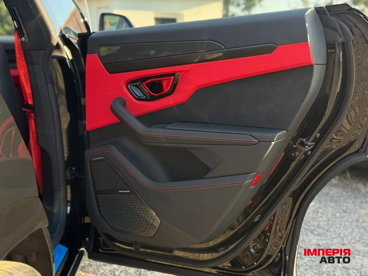 Lamborghini Urus - фото 56