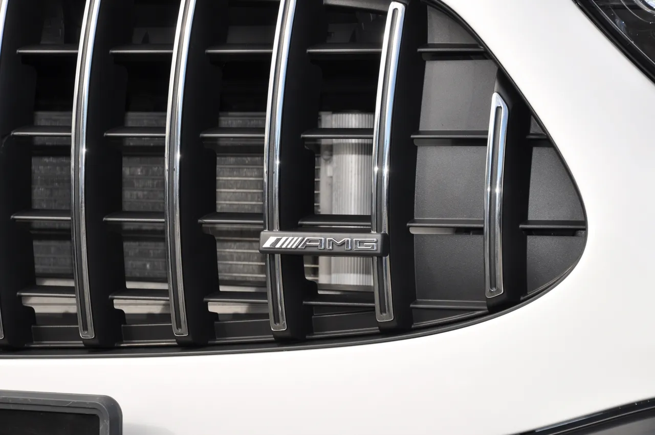 Mercedes-Benz GLA AMG - фото 10