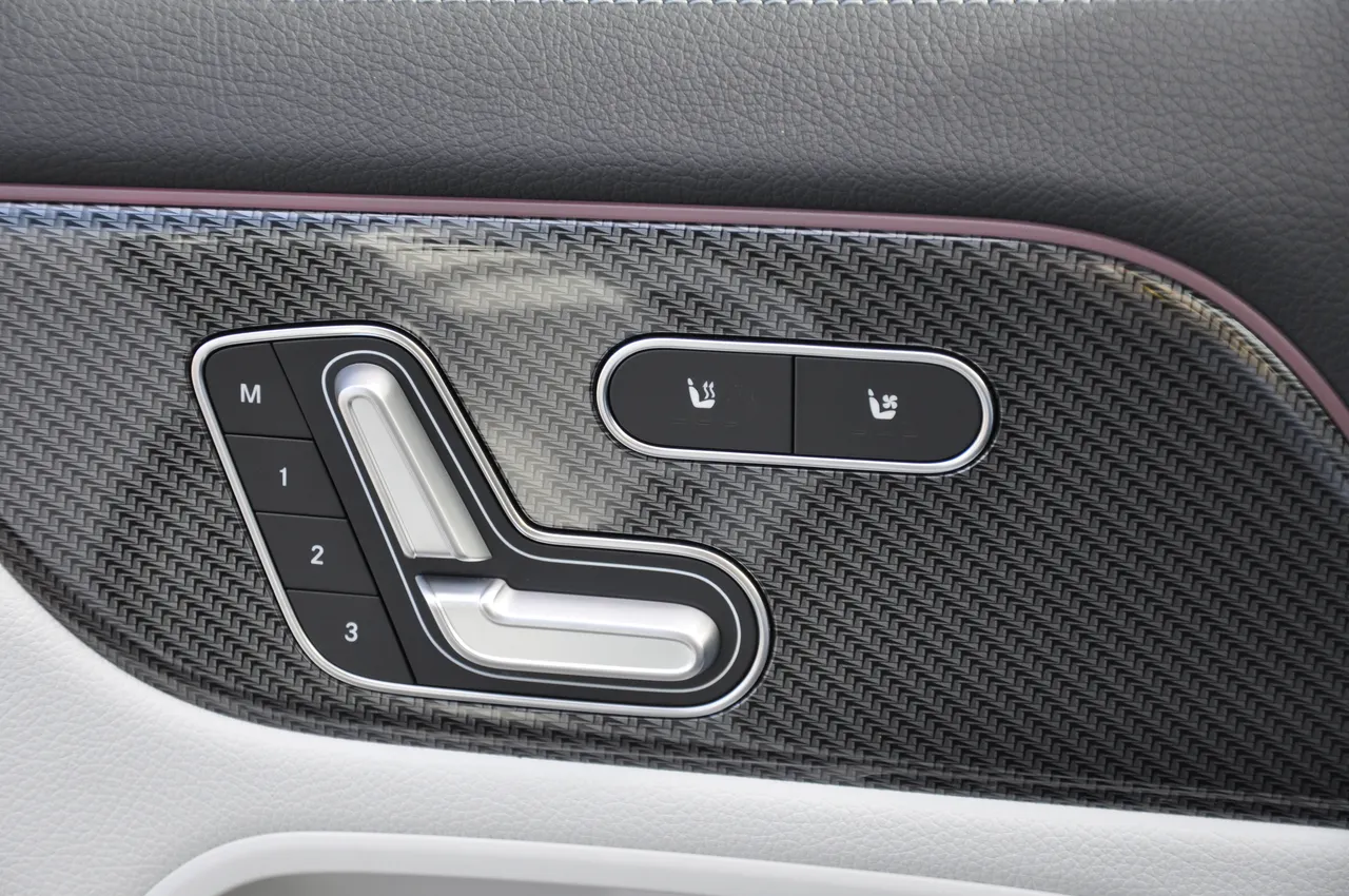 Mercedes-Benz GLA AMG - фото 24