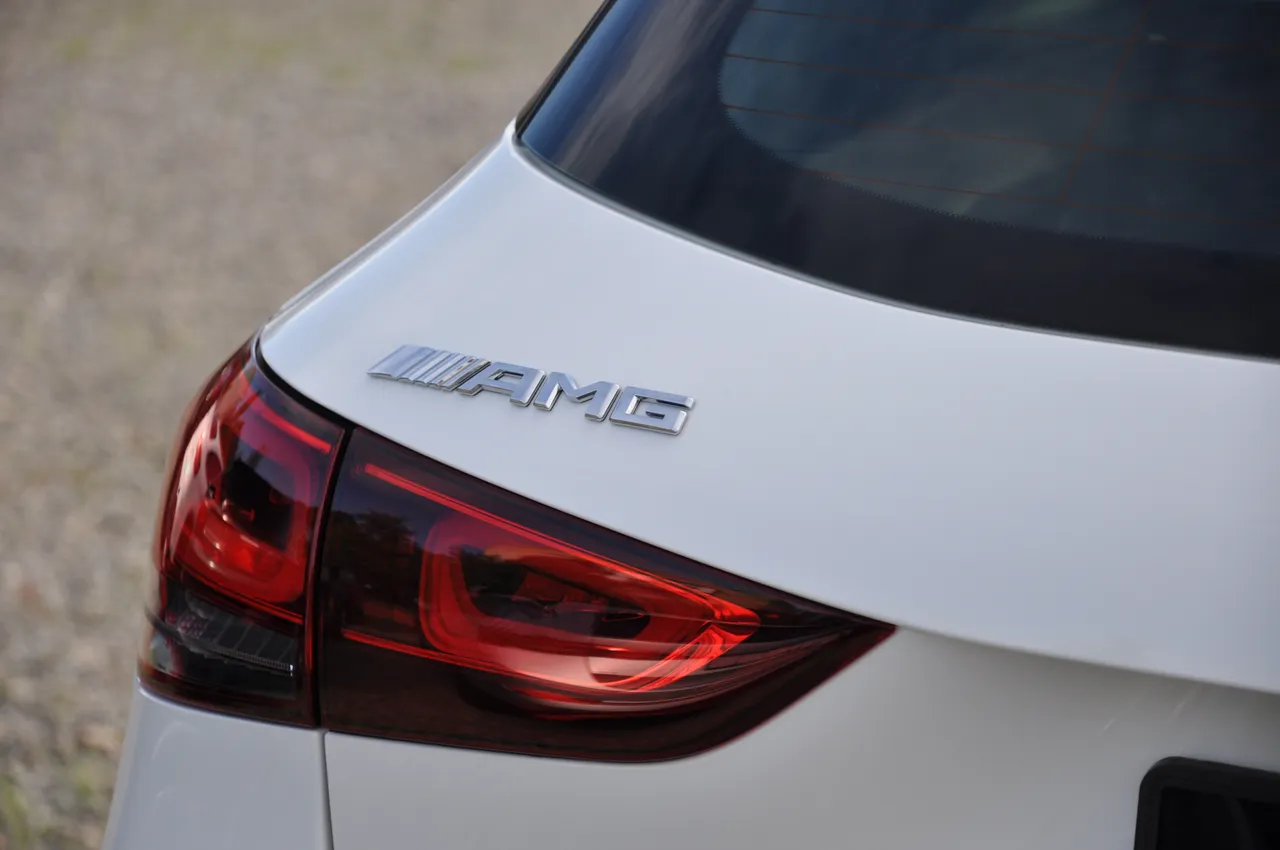 Mercedes-Benz GLA AMG - фото 15