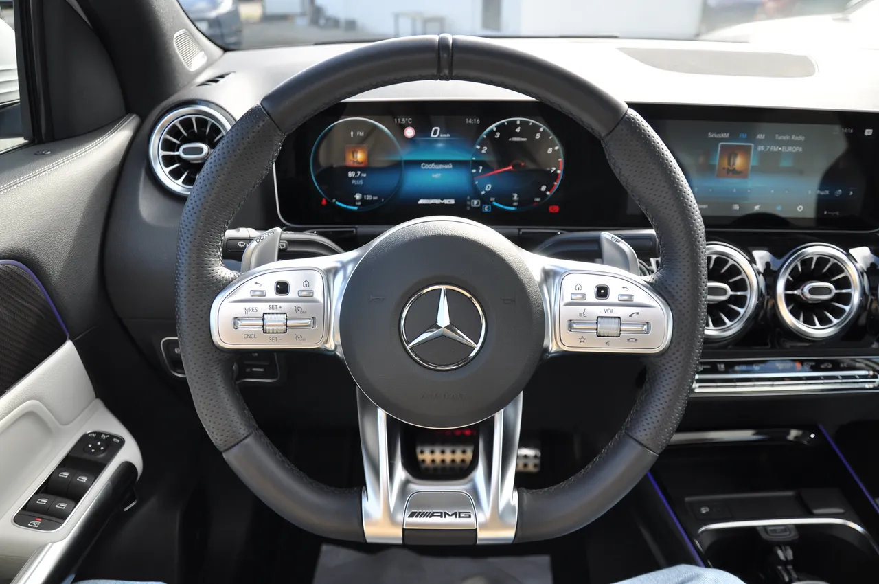 Mercedes-Benz GLA AMG - фото 21