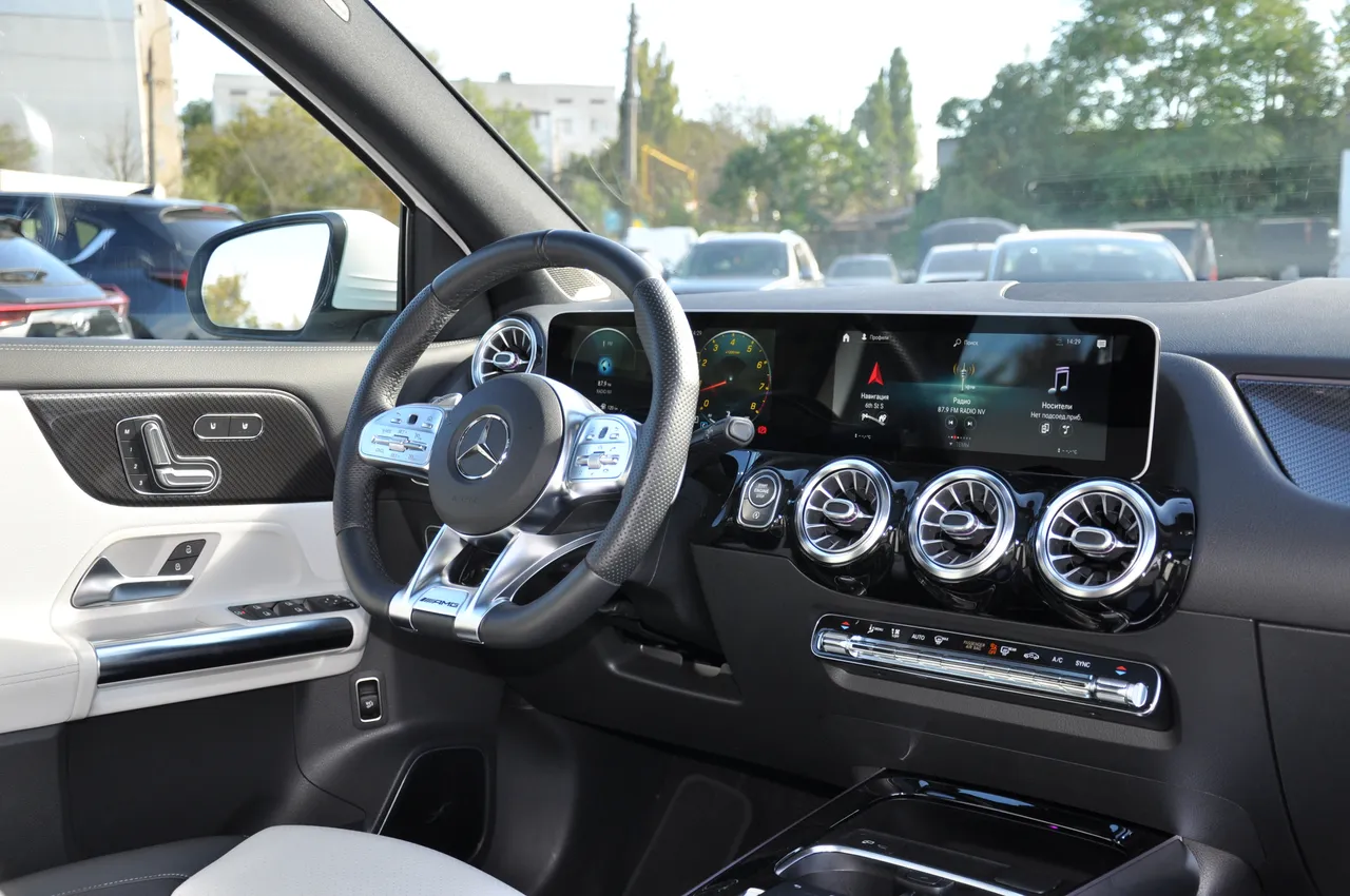 Mercedes-Benz GLA AMG - фото 41