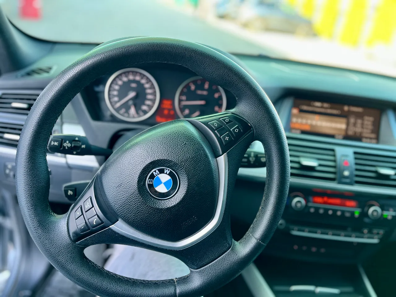 BMW X5 - фото 13