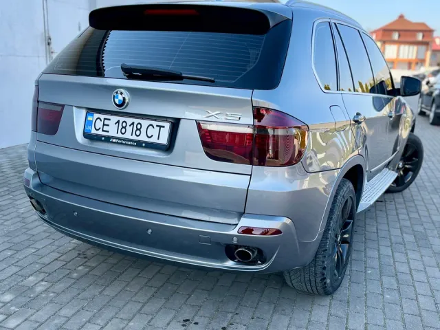 BMW X5 - фото 2
