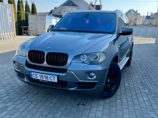 BMW X5 - фото 1