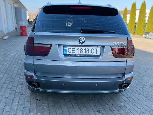 BMW X5 - фото 5