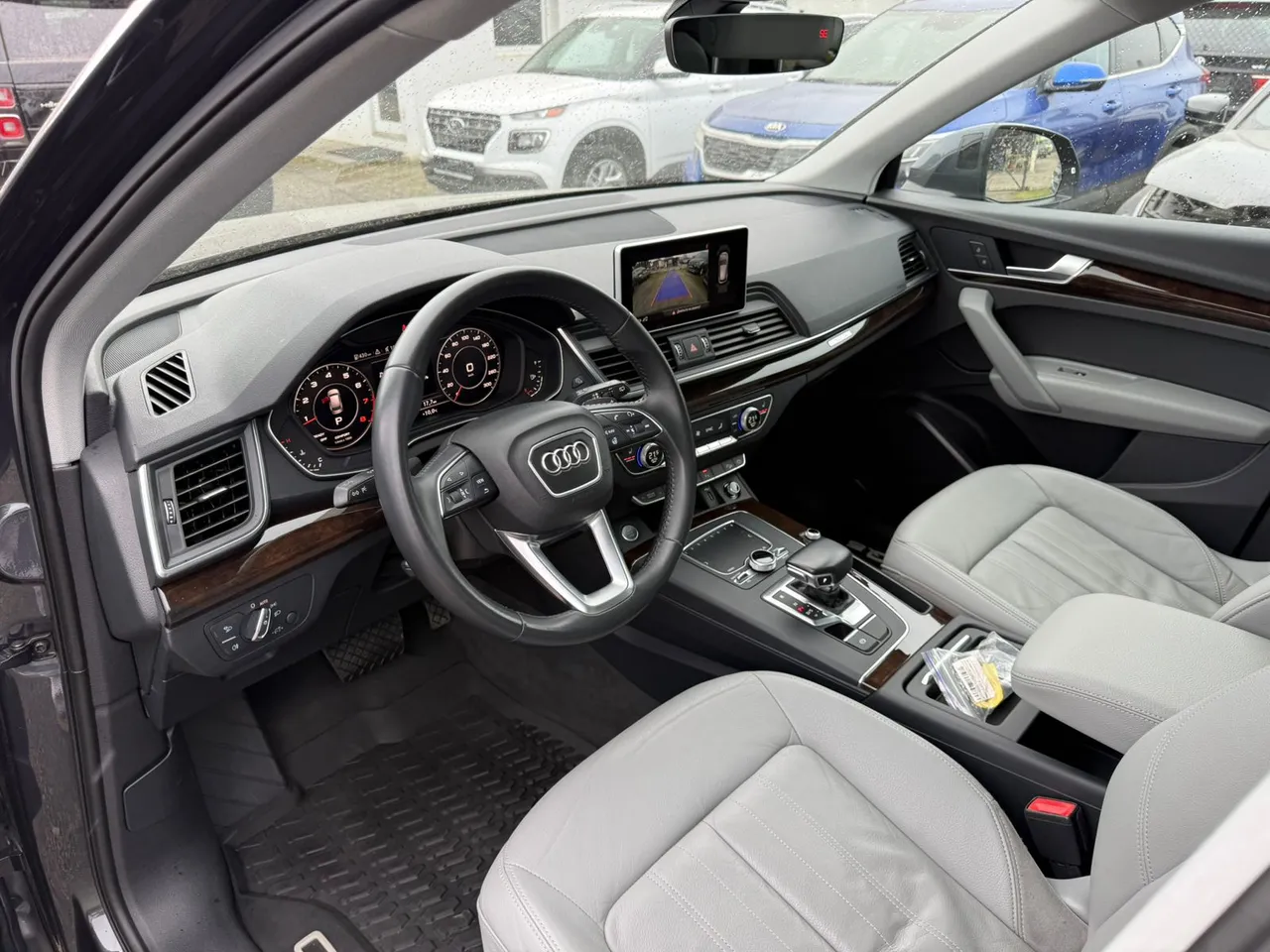 Audi Q5 - фото 8