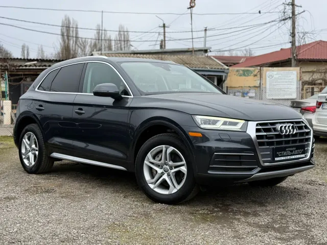 Audi Q5 - фото 1