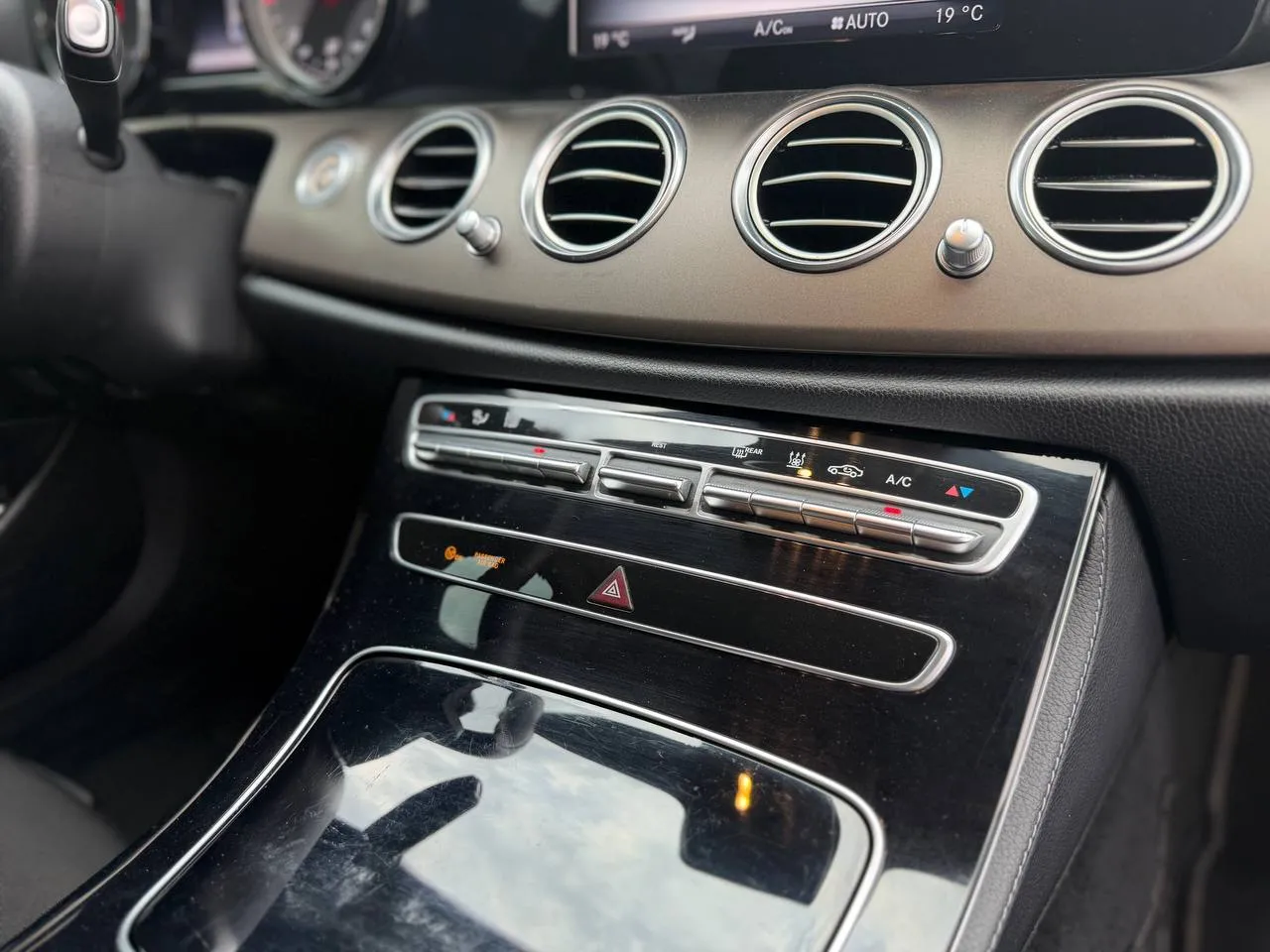 Mercedes-Benz E-Класс - фото 29