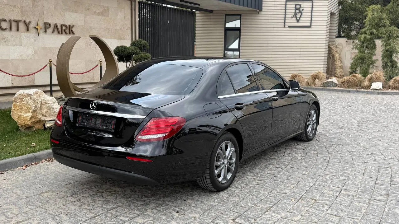 Mercedes-Benz E-Класс - фото 15