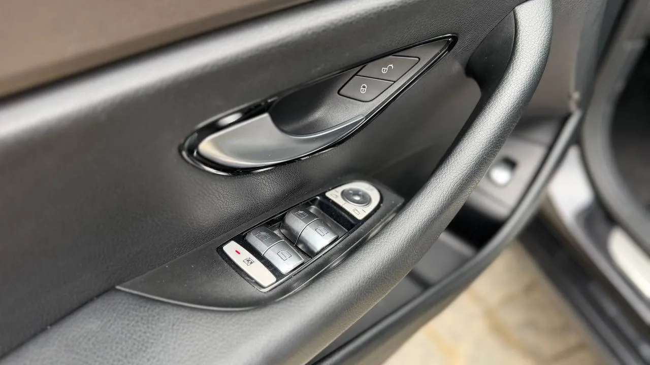Mercedes-Benz E-Класс - фото 19