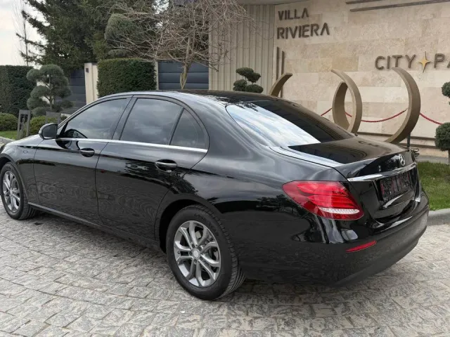 Mercedes-Benz E-Класс - фото 5