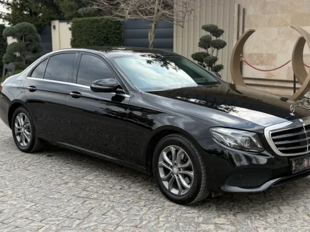 Mercedes-Benz E-Класс - фото 1