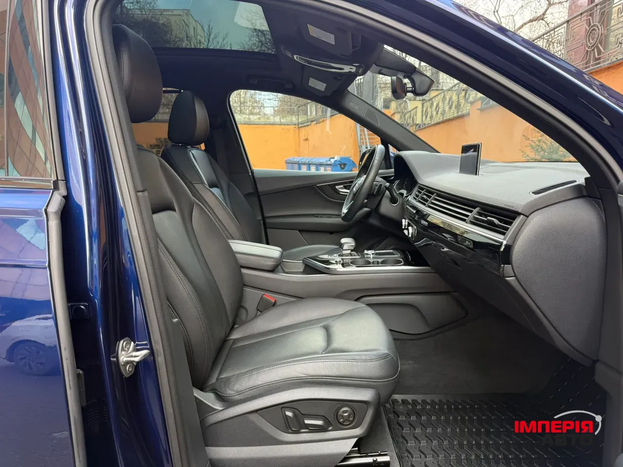 Audi Q7 - фото 54