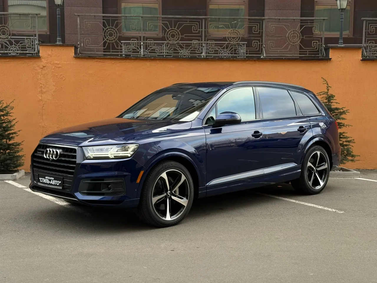 Audi Q7 - фото 3