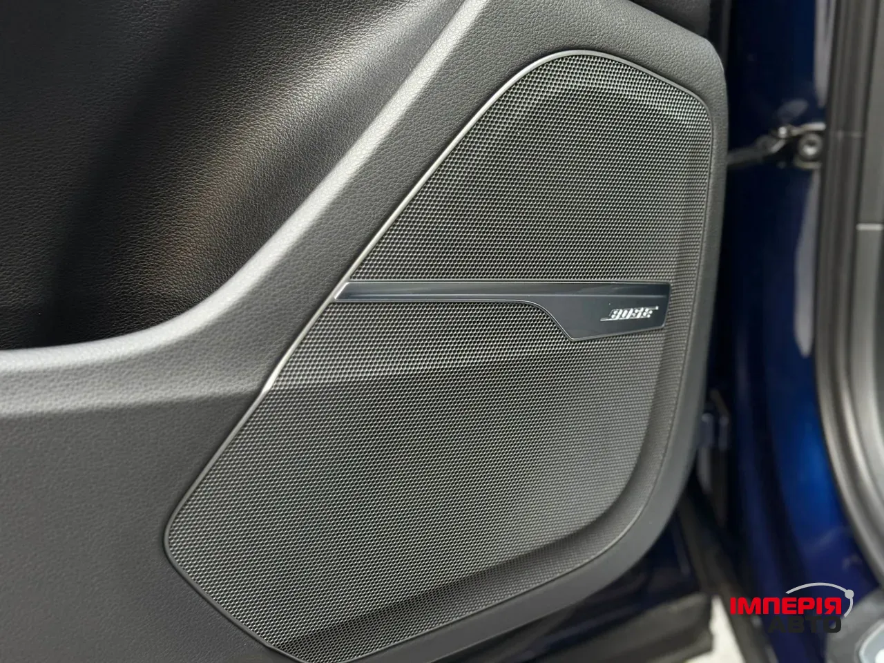 Audi Q7 - фото 47