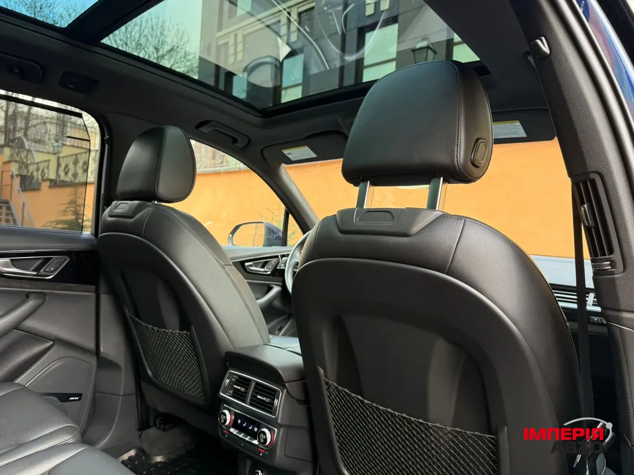 Audi Q7 - фото 51