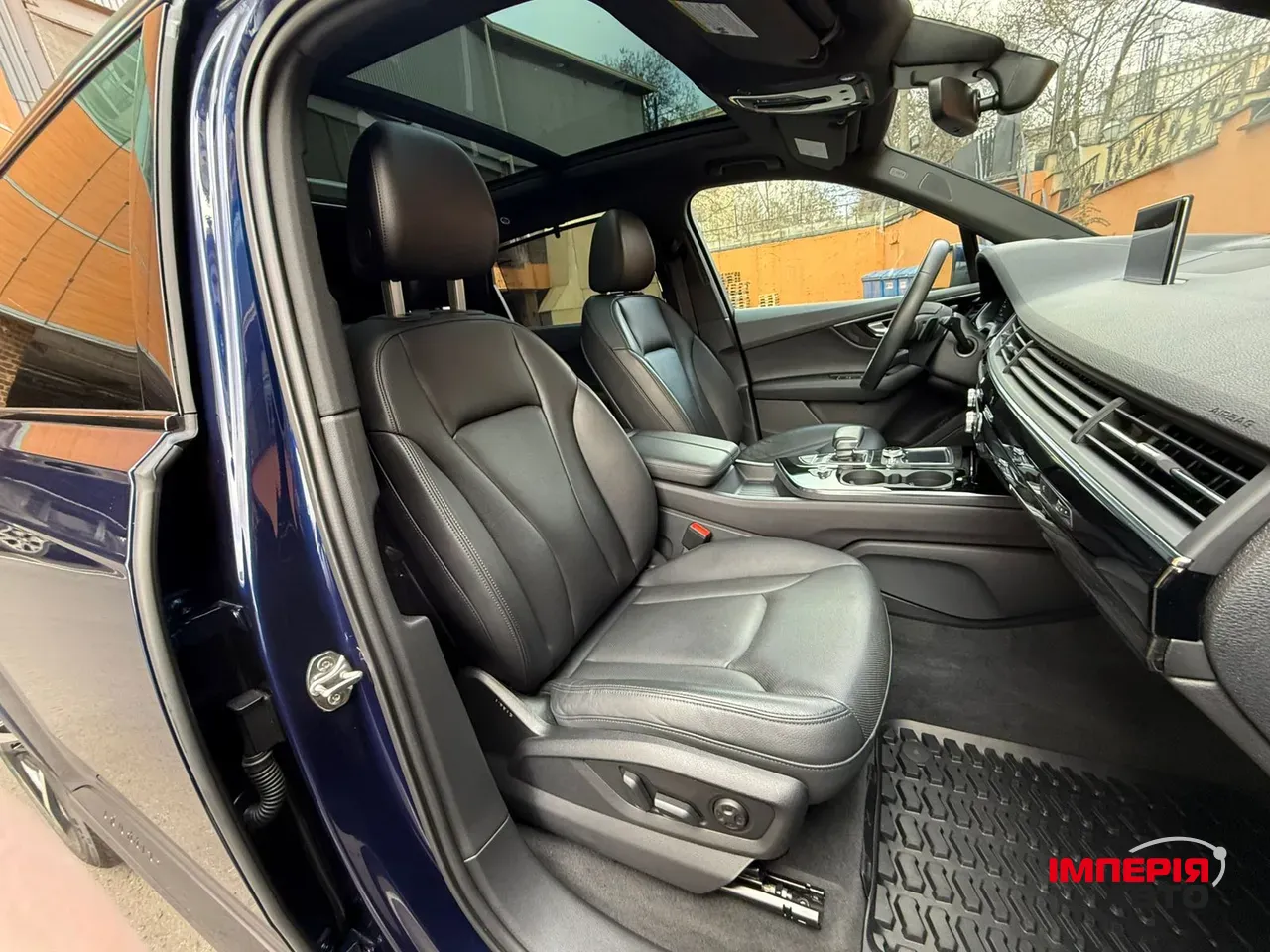 Audi Q7 - фото 55